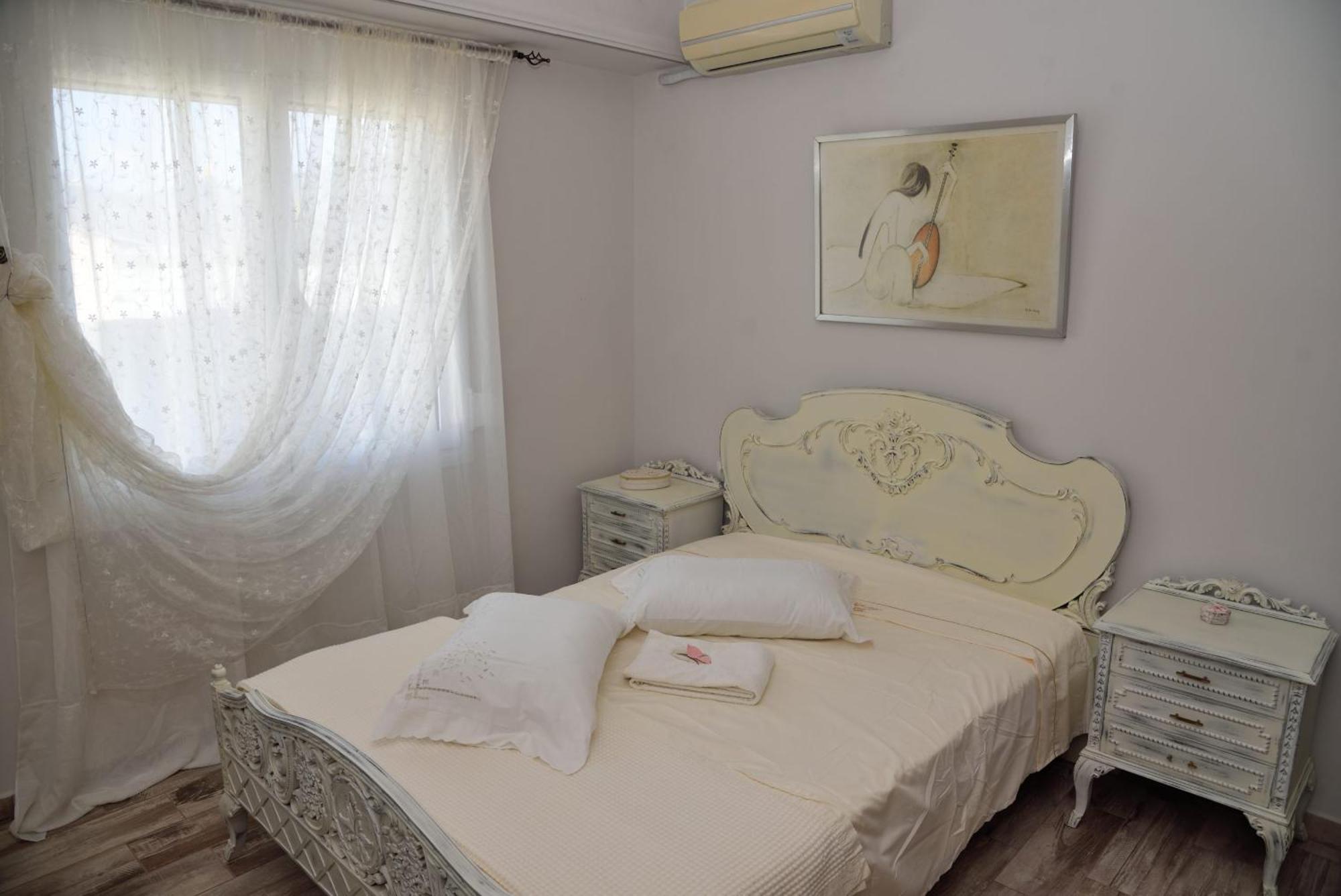 μαρια η χαλκιδεα Daire *